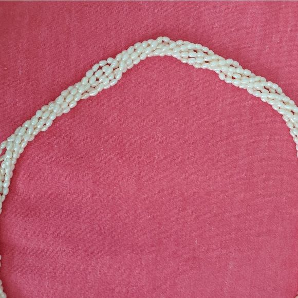 GORGEOUS Freshwater Pearl Necklace SIX Strands Hidden Flower Box Clasp - Picture 2 of 7